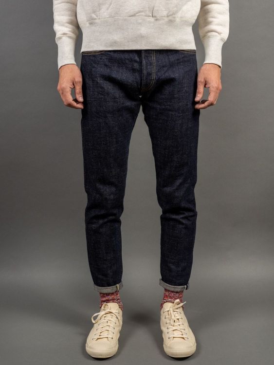 tanuki-zetto-draft-tapered-selvedge-jeans-front.thumb.jpg.adf551224a99da65804acccd9b2fd128.jpg