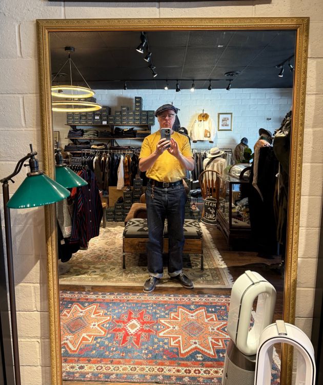 4zMeBroguemirror.thumb.jpg.bc02d5c4e5f9973cfe9f2ed95b7d5213.jpg